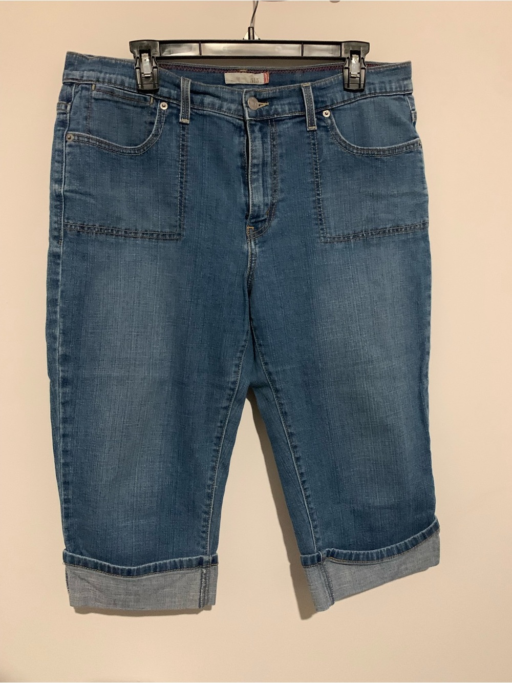 Women's Blue Cropped Denim Jeans with Cuffed Hem